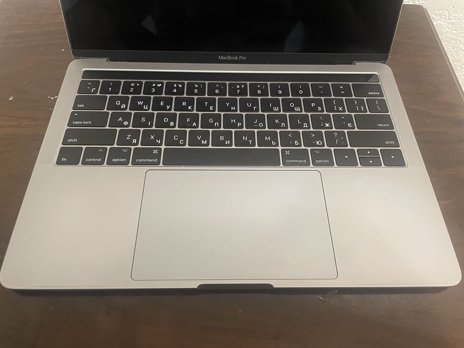 Macbook pro 13 2017 8/512gb з тачбаром Normal батарея: 8 200