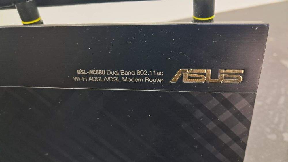 Router asus dsl-ac68u