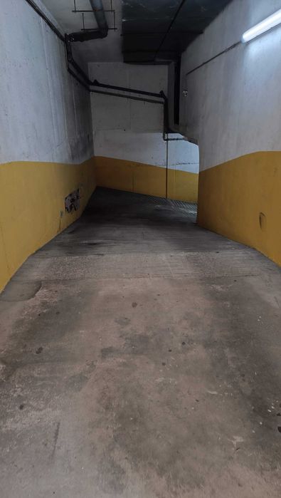 Garagem fechada Gaia - El Corte Inglês