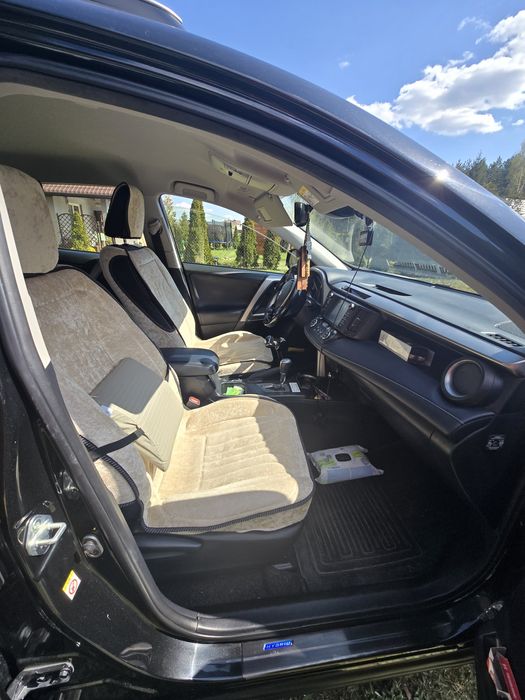 Toyota RAV4 Hybrid 2018 IV