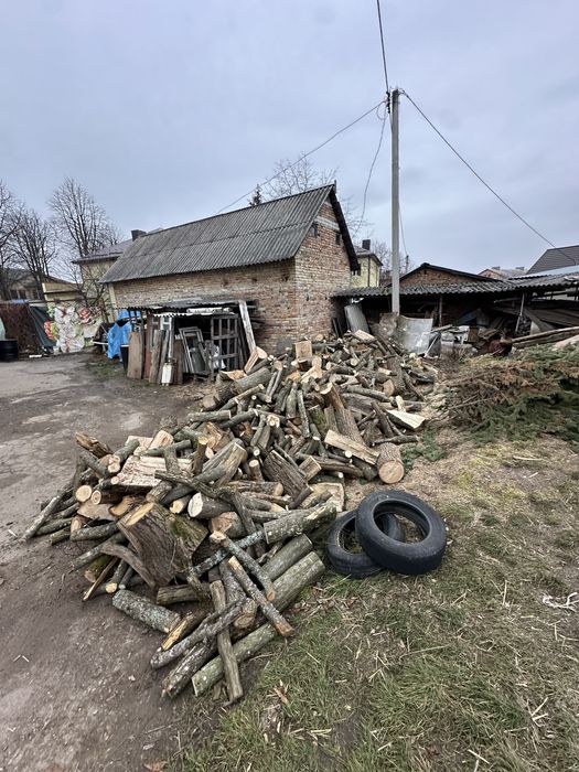 Дрова рубані та мтерові