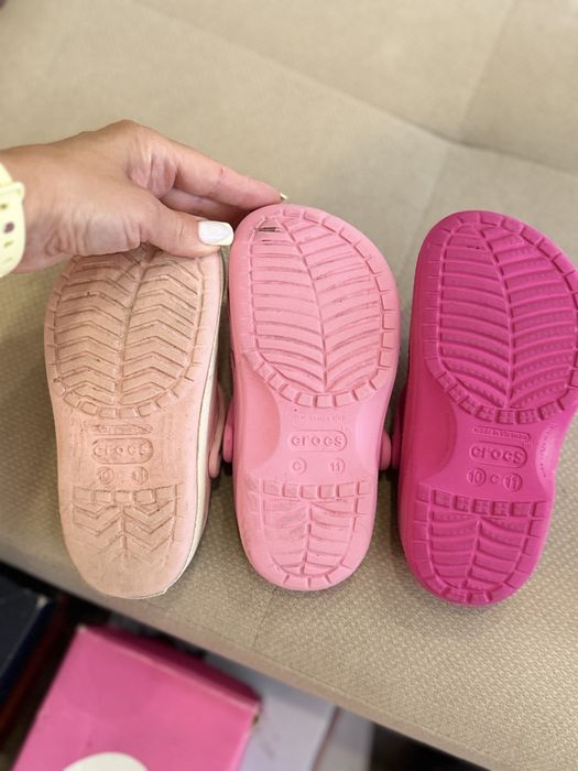 Crocs, сандалі, туфлі Chico