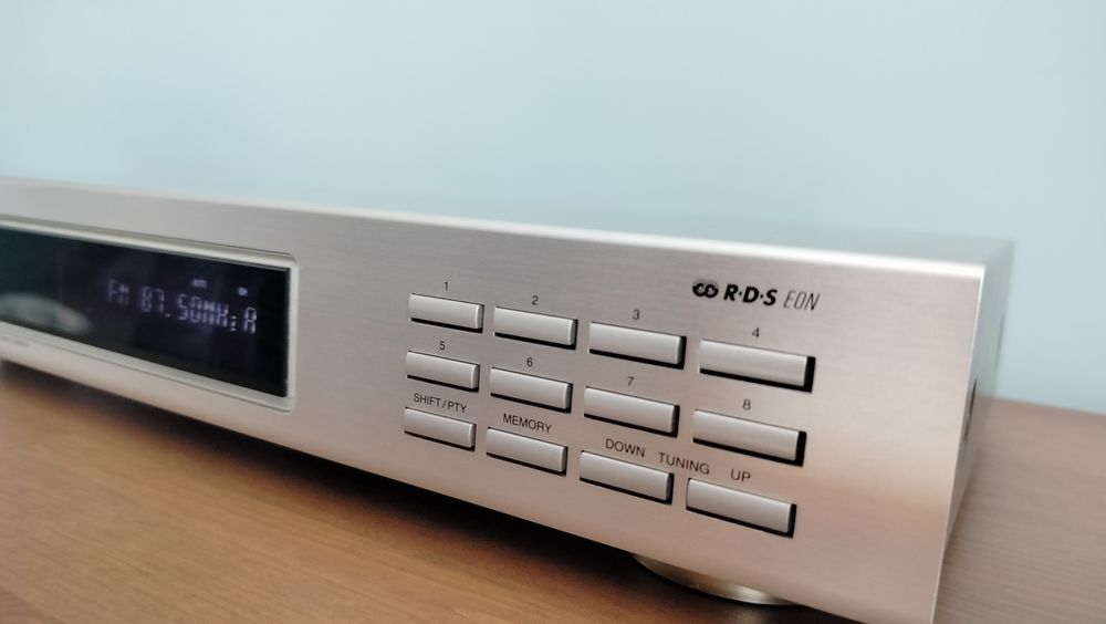 Tuner Denon TU-215RD