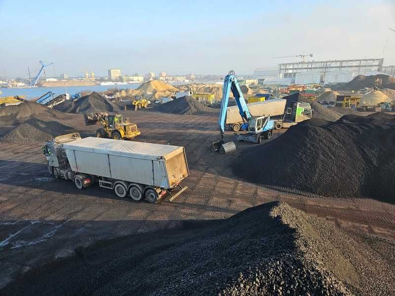 Miał węglowy Kazachstan 23 - 24MJ | Opał | Transport
