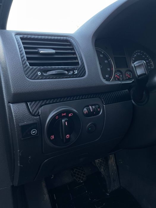 Volkswagen Jetta 1.6 mpi газ-бензин