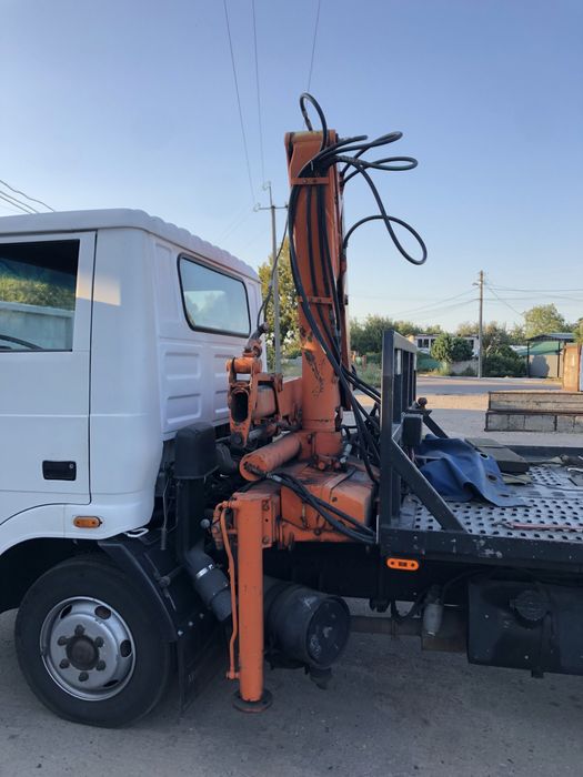 Продам евакуатор-маніпулятор TATA