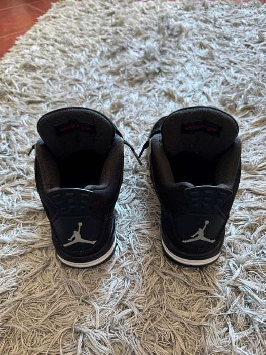 Air jordan 4 em ótimo estado.