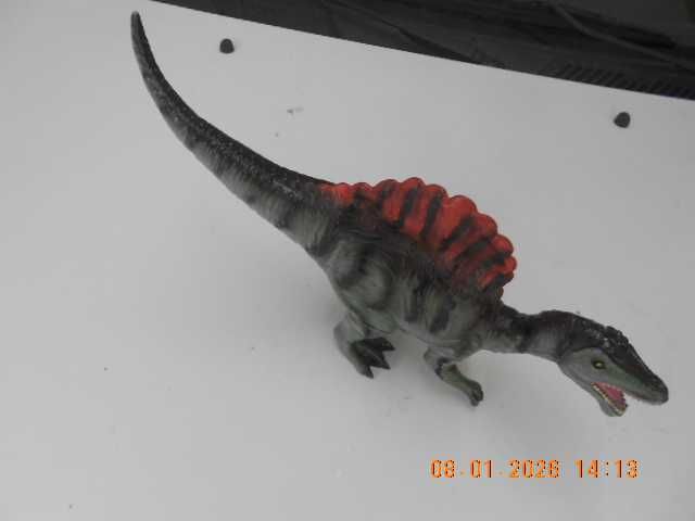 dinossauro borracha de qualidade ATENÇÃO LER O ANUNCIO E VER AS FOTOS