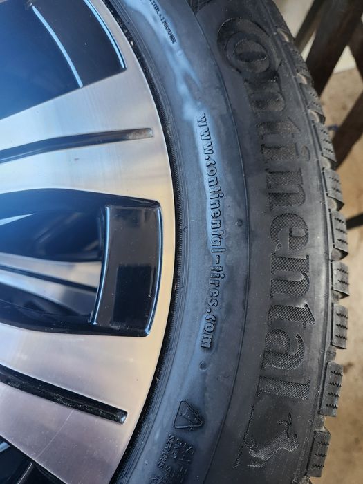 4 jantes Mercedes EQA 18"  com pneus Continental 215/60 R 18 T XL
