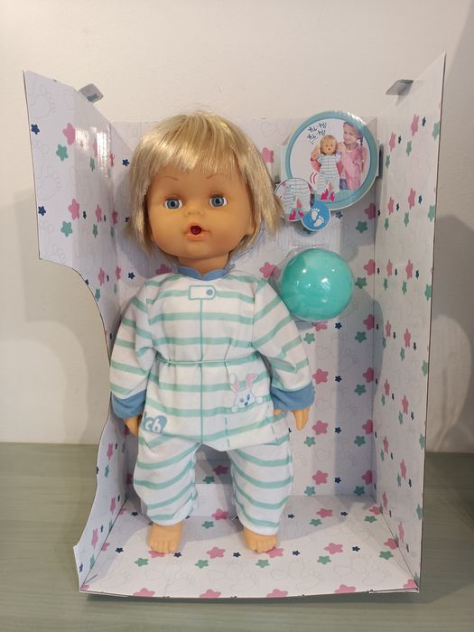 Cicciobello lalka gra i chodzi 42 cm piłka