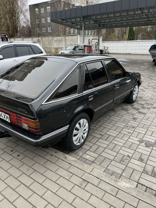 Opel Ascona 1.6 газ/безнин