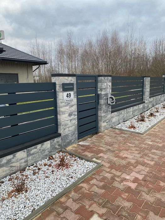 Ogrodzenie plisadowe panelowe nowoczesne aluminiowe