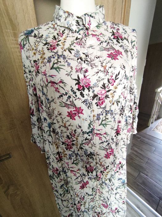 Sukienka firmy H&M w rozm 44/46 zapraszam