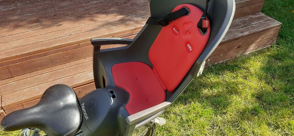 Fotelik dla dziecka  Hamax z 2 bazami