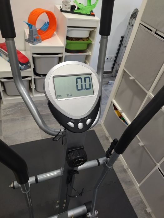 Elíptica NewFit em muito bom estado