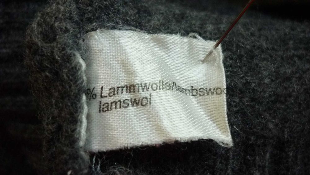 Jobis- wełniana damska kamizelka  r; 44/46