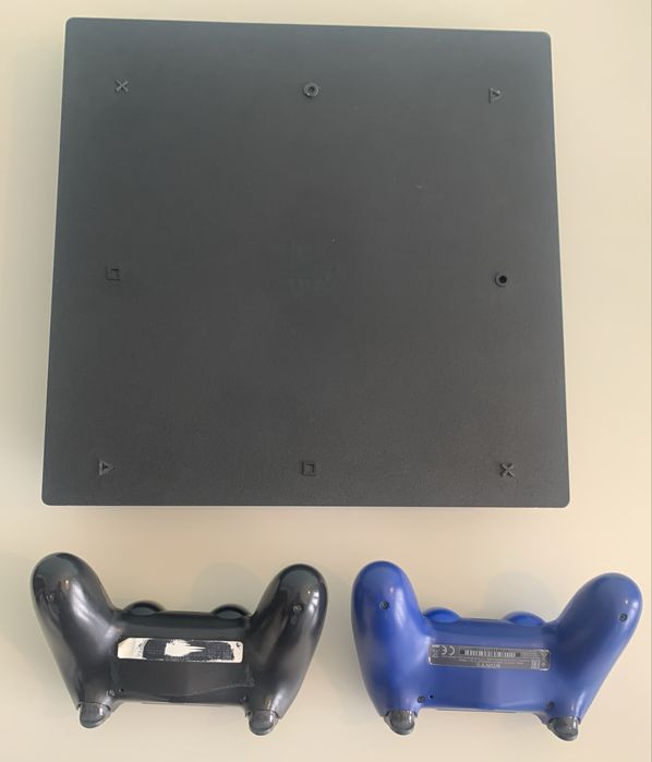 Sony PlayStation 4 PRO (PS4 RRO)