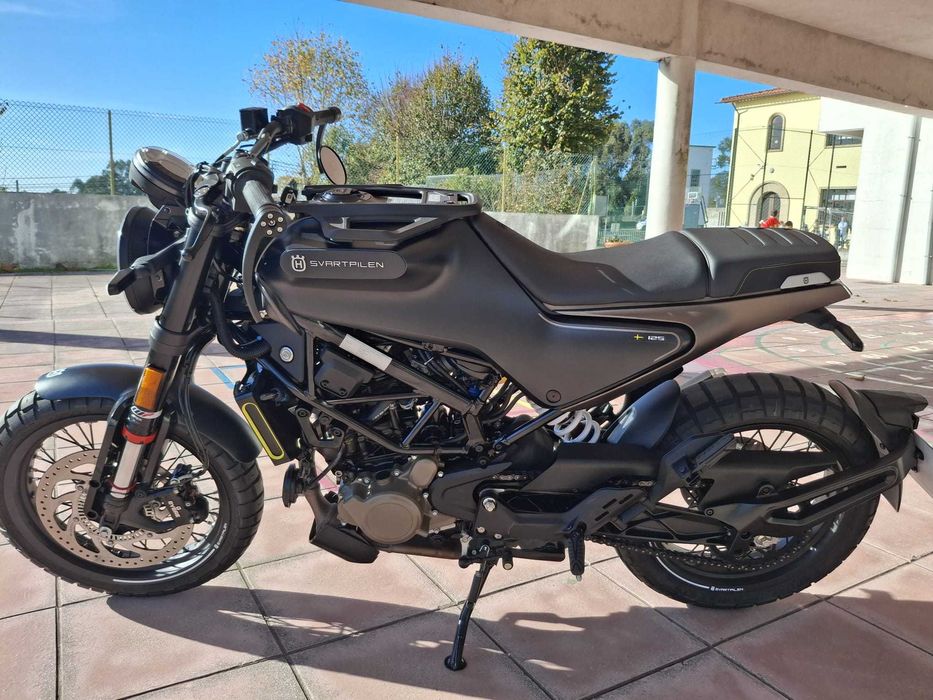 Vendo Husqvarna Svartpilen 125