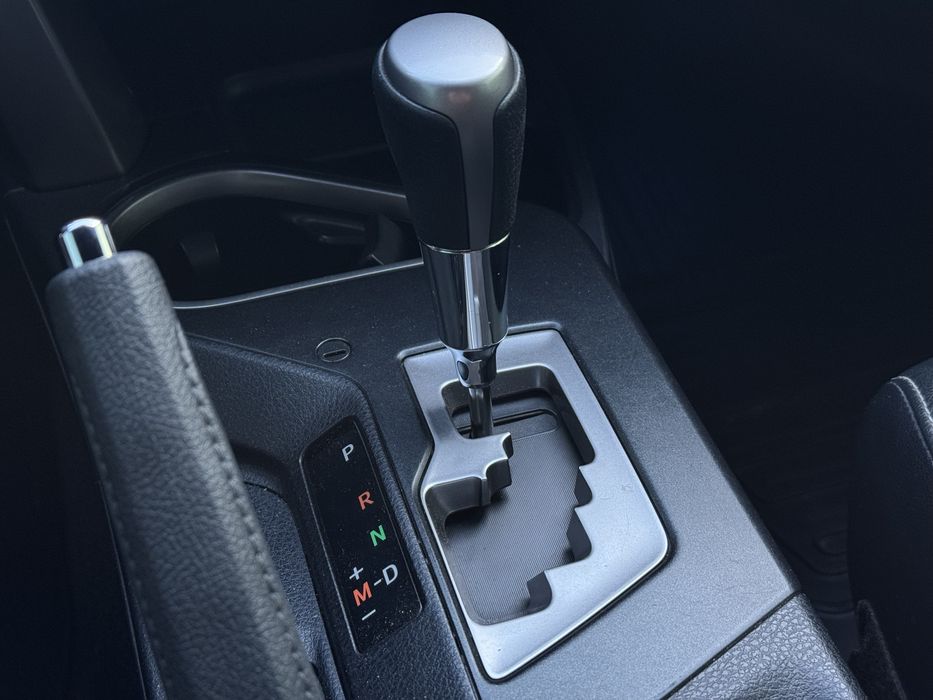 TOYOTA RAV4 повний привід офіційне авто