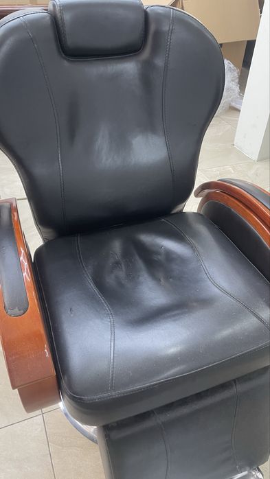 Duas Cadeiras de Barbeiro