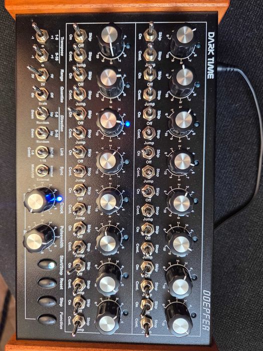 Doepfer Dark Time z niebieskimi diodami, gwarancja, sekwenser eurorack