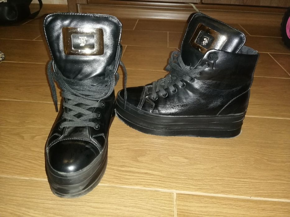 в идеальном состоянии сникерсы