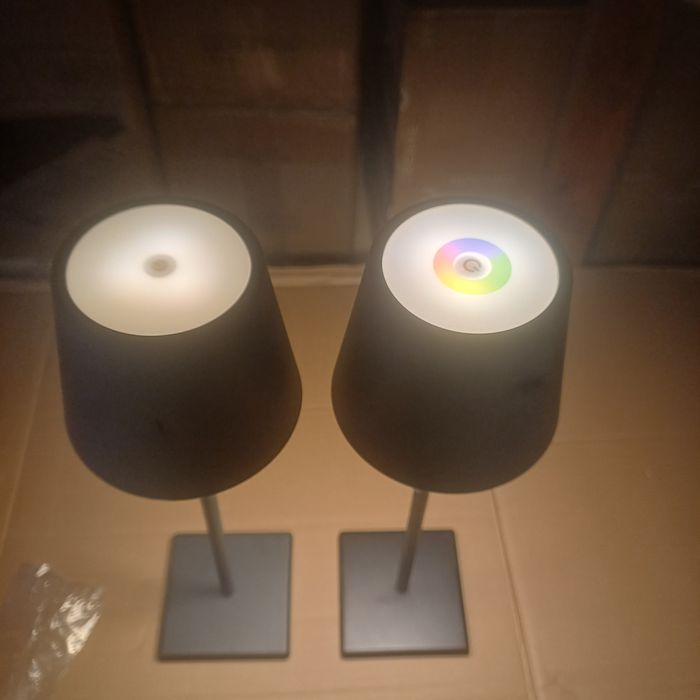 Настільна лампа сенсорна