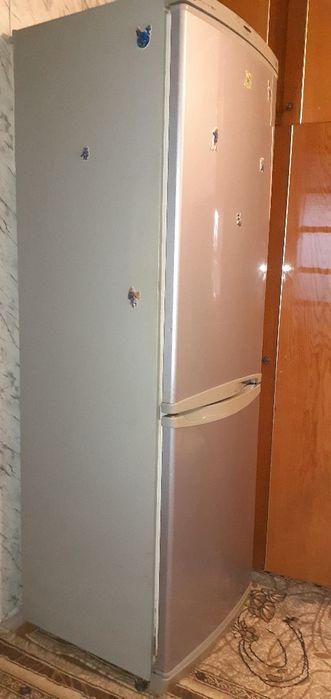 Продається холодильник
