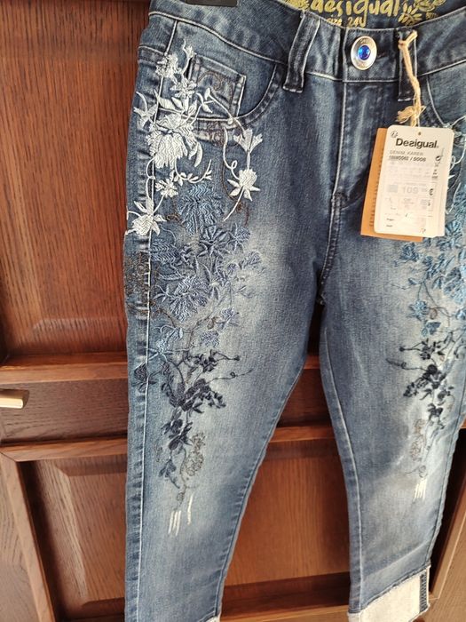 Nowe jeansy Desigual - r. 24 - XS/S