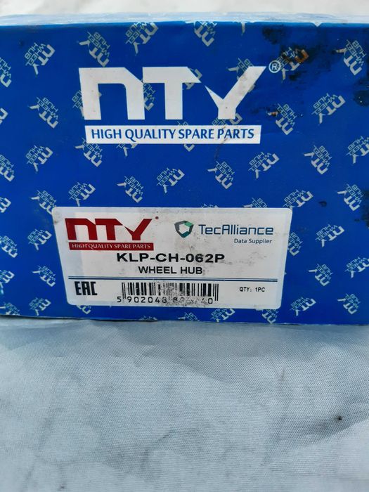 Ступиця передня  Chrysler PT Cruiser