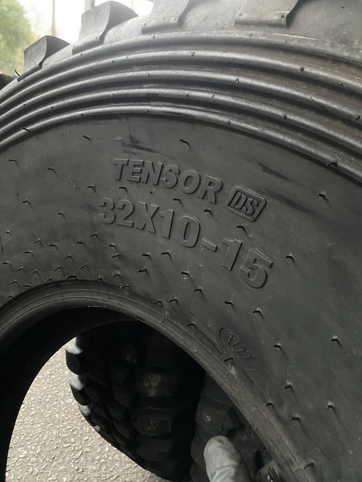Pneus 32x10-15 Tensor (COMO NOVOS)