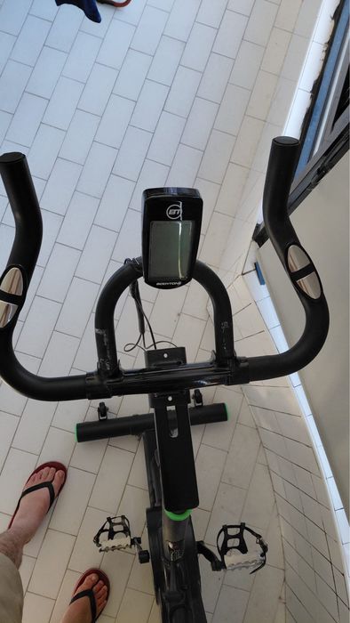 Bicicleta estática indoor DS06