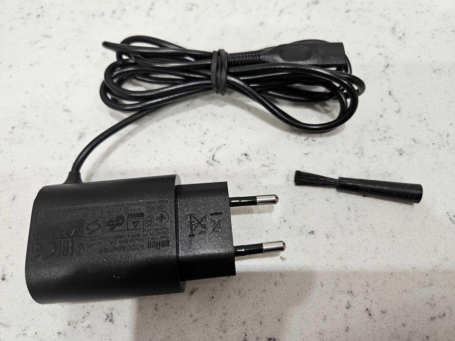 Golarka Braun Series 3 3090cc typ 5411 ze stacją czyszczącą