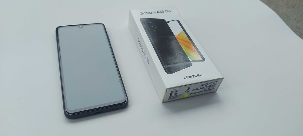 Samsung A33 5g 6/128GB black restartuje się