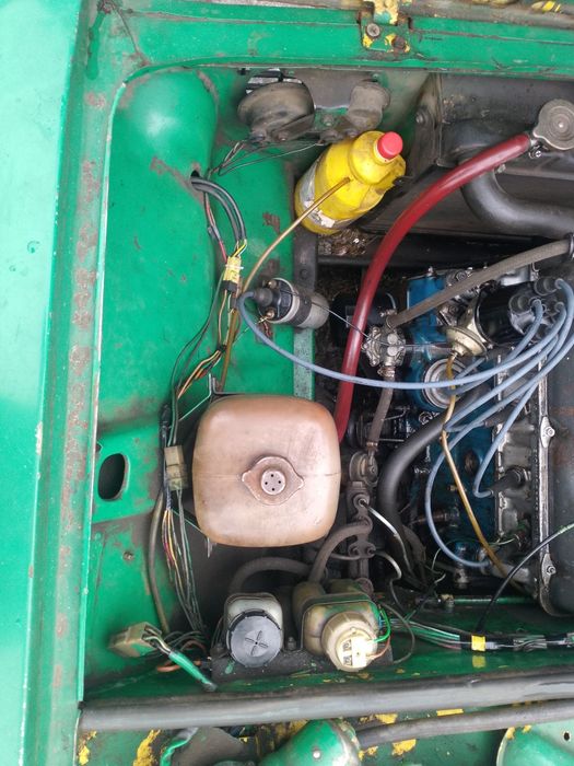 Продам ваз 2101 всі питання за номером телефону пишіть дзвоніть .