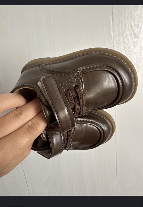 Взуття дитяче 21-22 розмір