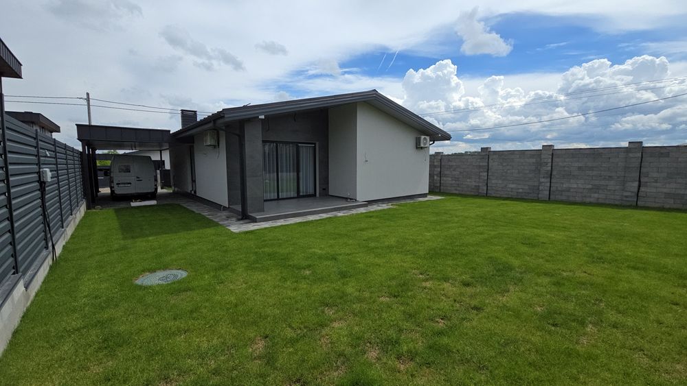 Одноповерховий будинок в КМ 141 м2 з газом новий ремонт с. Ходосівка