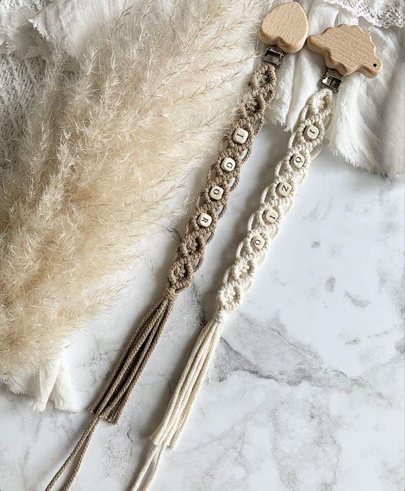 Zawieszka do smoczka makrama