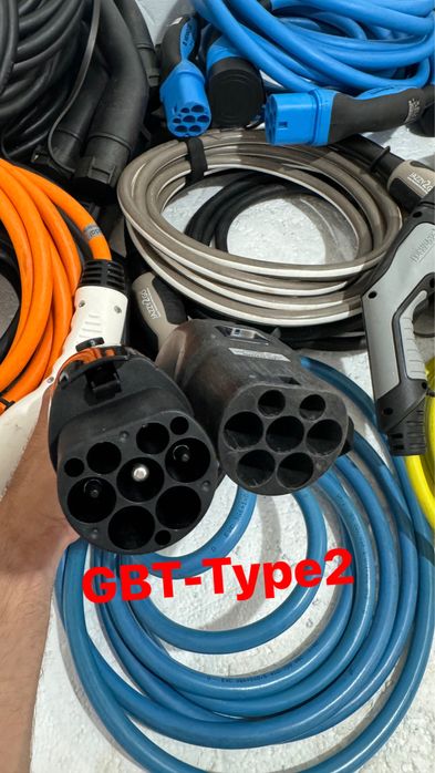 Зарядное для електромобиля Type 2 Type 2 Type 1 Type 2
