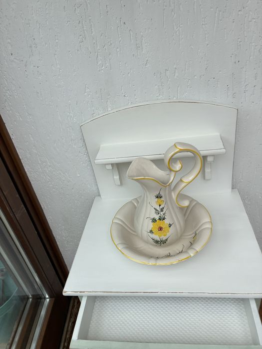 Szafka do lazienki lub sypialni