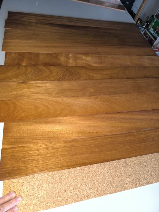 Pavimento Afizelia Africana madeira/cortiça