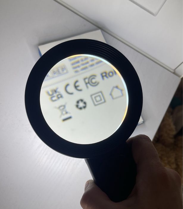 Лупа з підсвіткою 30 x 18 led