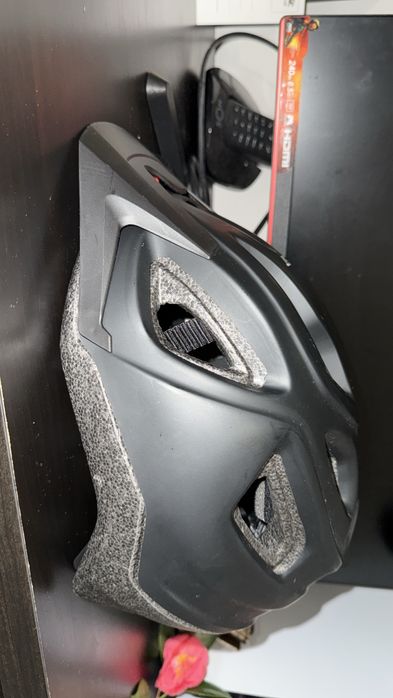 Capacete BTT ST 100 ROCKRIDER preto