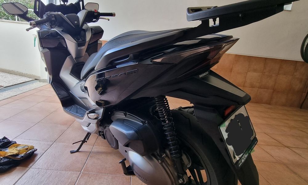 Honda Forza 300  ABS TCS LED + Top Case