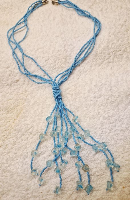 Korale   damskie    turkus.