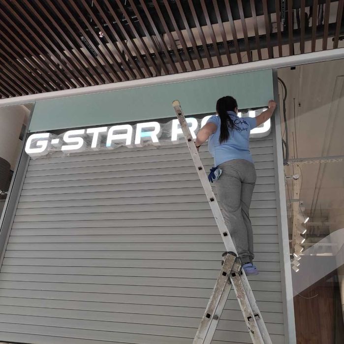 Мойка окон, витрин