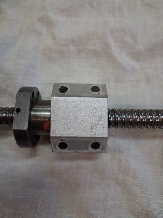 Śruba kulowa 1605 400mm