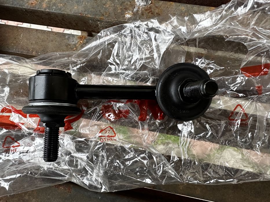 Стойка стабилизатора задняя Honda CRV 2006-2010