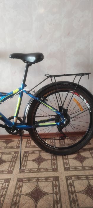 б/у Гірничо-підлітковий велосипед з багажником DISCOVERY FLINT 24"