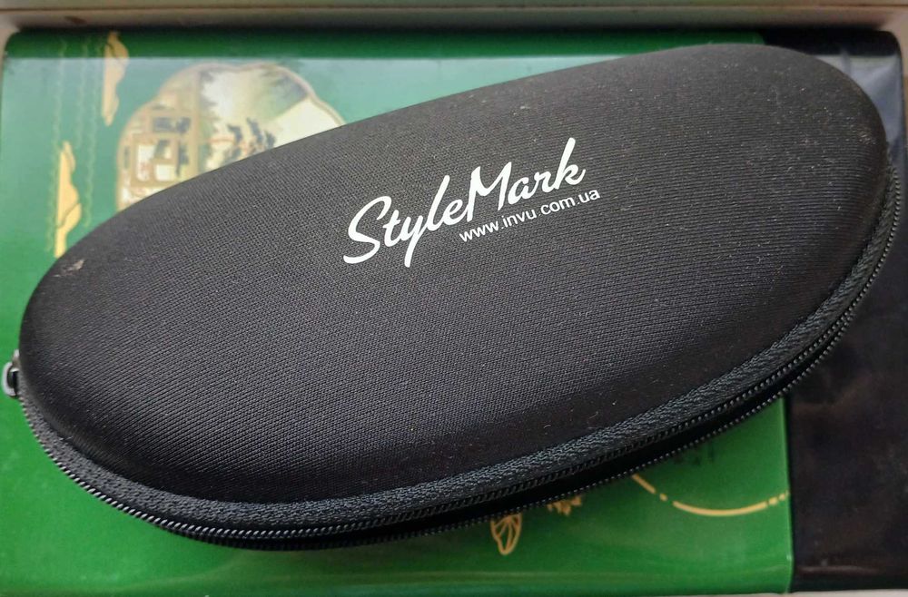 Сонцезахисні окуляри StyleMark жіночі